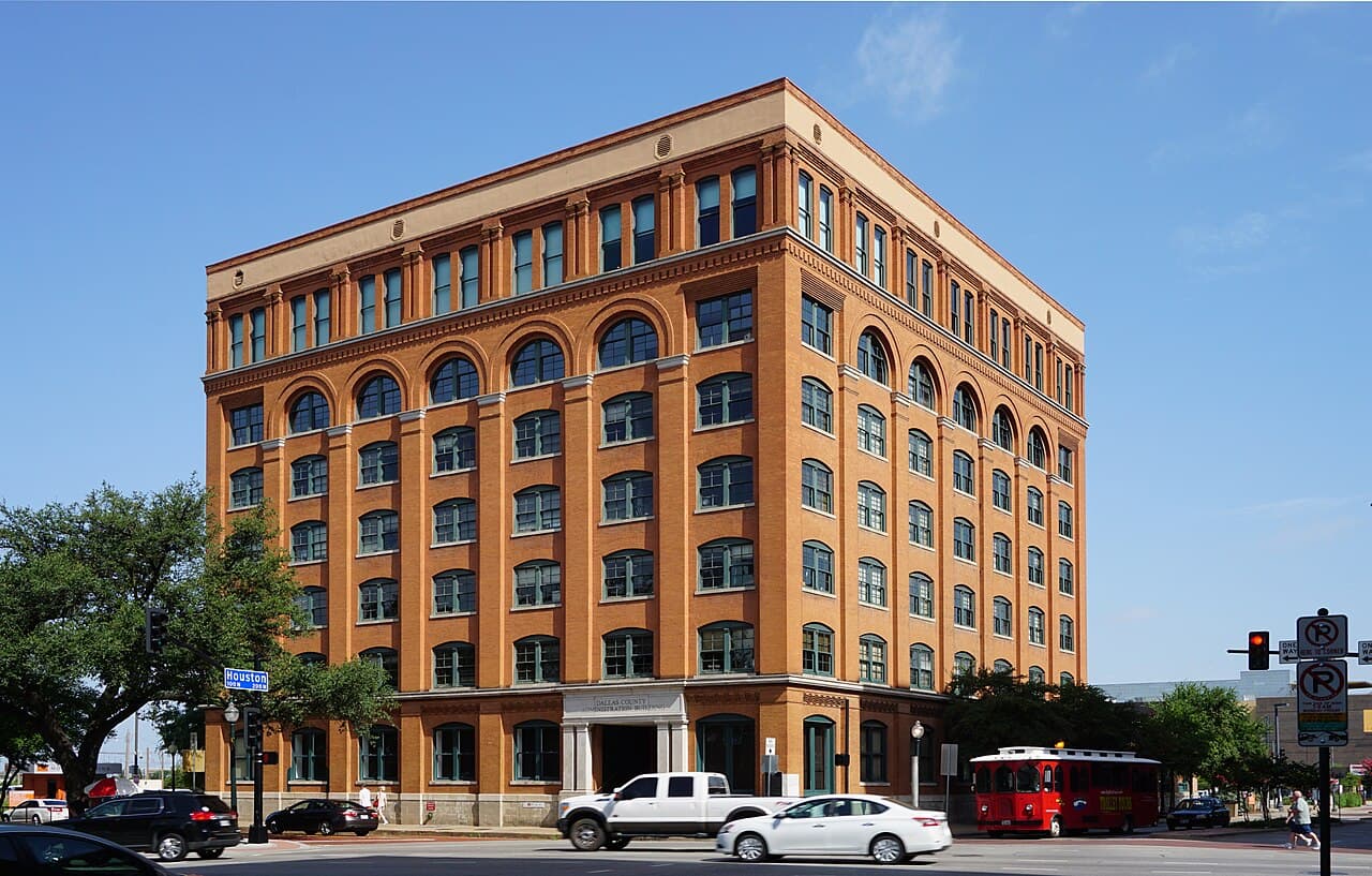 Museo del Sexto Piso en Dealey Plaza